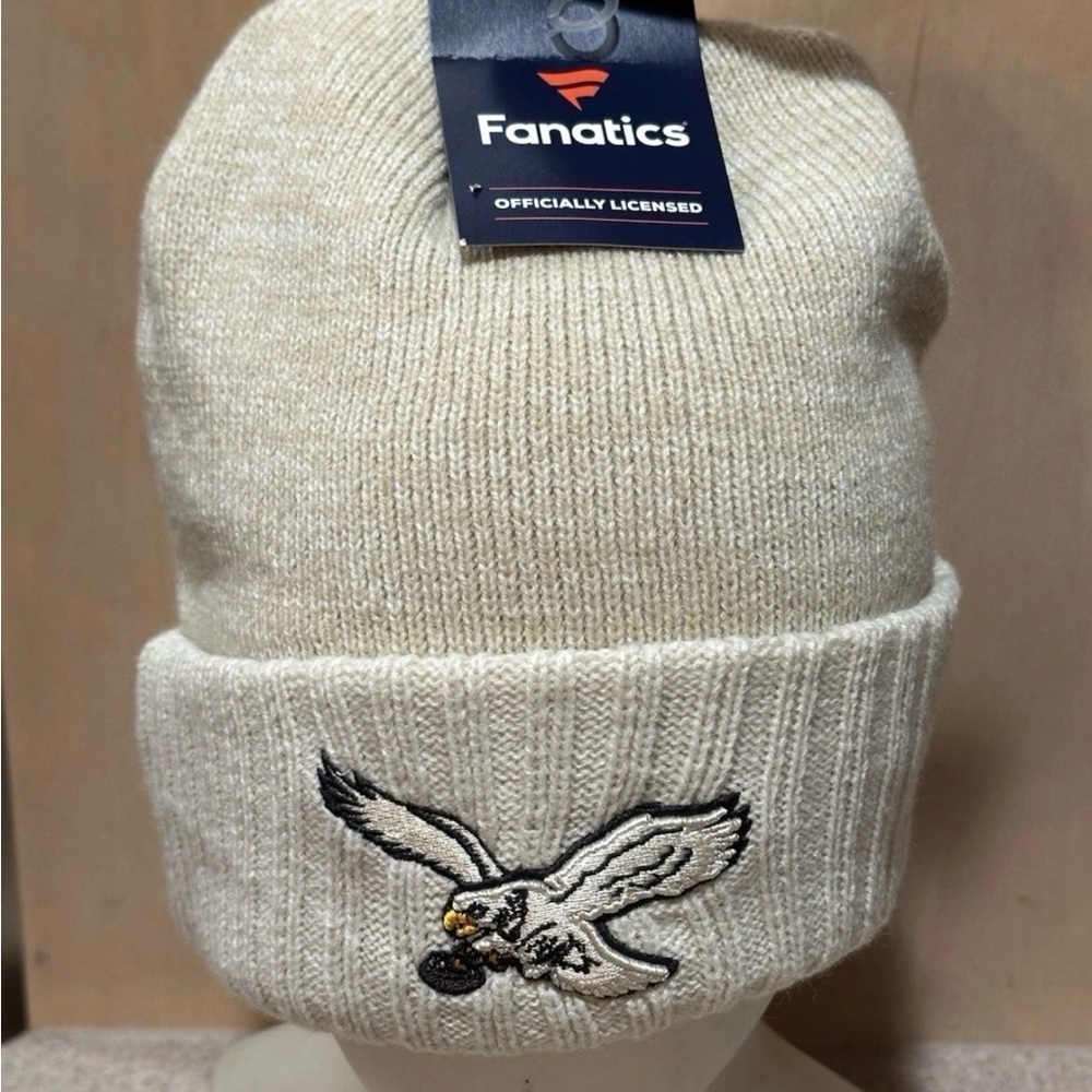 NWT Philadelphia Eagles Cream Beanie - Picture 3 of 4